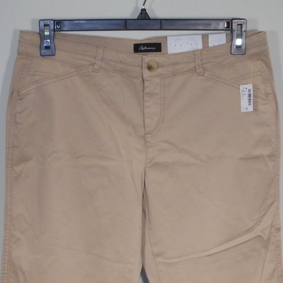 New Reitmans women 2 cropped pants & 1 short - Picture 5 of 6